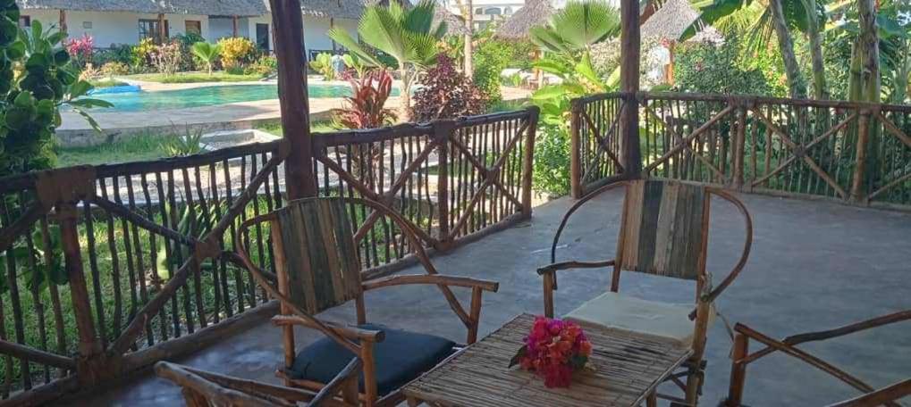 מלון קיוונגווה Africa Dream Bungalow Kiwengwa מראה חיצוני תמונה